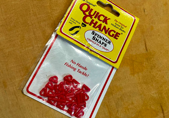 image of a packge containing quick change spinner clevis