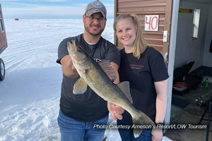 image links to lake of the woods ice fishing report 