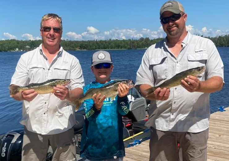 image of walleye anglers at Lake of the Woods