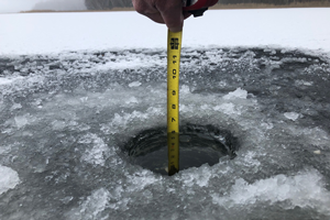 image of ice thickness at splithand lake