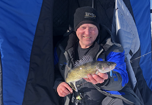 image of Jeff Sundin links to fishing report from Lake of the Woods