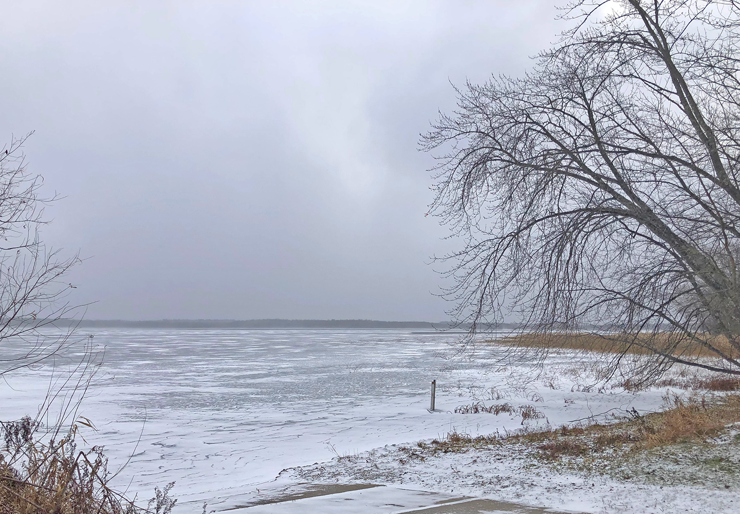 image of Splithand Lake at the public boat ramp