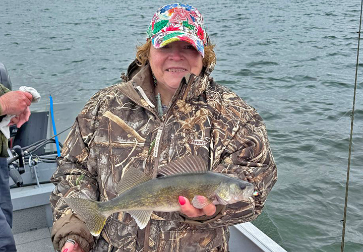 image of Joyce Damon with a nice Winnibigoshish Walleye