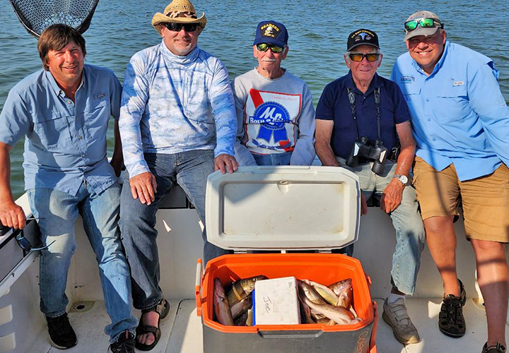 image of fishing charter group on Lake of the woods